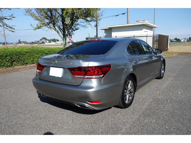 LS LS460 バージョンC Iパッケージ 禁煙 新品タイヤ 前車追従レーダークルーズ レーンキープLKA リモコン遠隔エンジンスターター カードキー スマートキー2本 デジタルインナーミラー 前後ドラレコ LEDヘッドライド シートACH(6枚目)