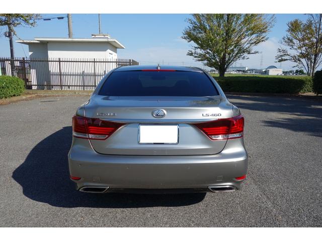 LS LS460 バージョンC Iパッケージ 禁煙 新品タイヤ 前車追従レーダークルーズ レーンキープLKA リモコン遠隔エンジンスターター カードキー スマートキー2本 デジタルインナーミラー 前後ドラレコ LEDヘッドライド シートACH(7枚目)