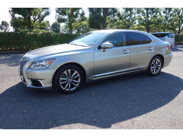 LS LS460 バージョンC Iパッケージ 禁煙 新品タイヤ 前車追従レーダークルーズ レーンキープLKA リモコン遠隔エンジンスターター カードキー スマートキー2本 デジタルインナーミラー 前後ドラレコ LEDヘッドライド シートACH(16枚目)