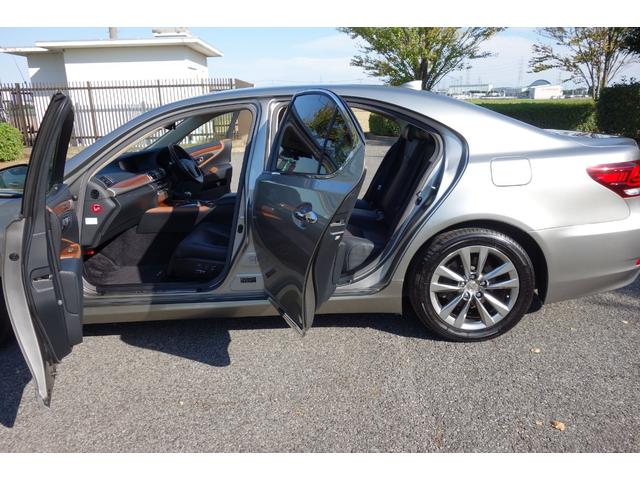 LS LS460 バージョンC Iパッケージ 禁煙 新品タイヤ 前車追従レーダークルーズ レーンキープLKA リモコン遠隔エンジンスターター カードキー スマートキー2本 デジタルインナーミラー 前後ドラレコ LEDヘッドライド シートACH(26枚目)