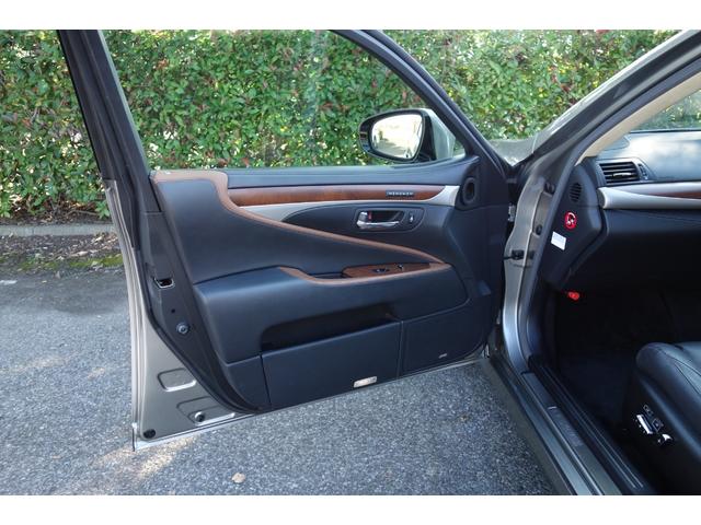 LS LS460 バージョンC Iパッケージ 禁煙 新品タイヤ 前車追従レーダークルーズ レーンキープLKA リモコン遠隔エンジンスターター カードキー スマートキー2本 デジタルインナーミラー 前後ドラレコ LEDヘッドライド シートACH(27枚目)