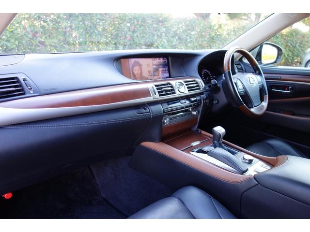 LS LS460 バージョンC Iパッケージ 禁煙 新品タイヤ 前車追従レーダークルーズ レーンキープLKA リモコン遠隔エンジンスターター カードキー スマートキー2本 デジタルインナーミラー 前後ドラレコ LEDヘッドライド シートACH(30枚目)
