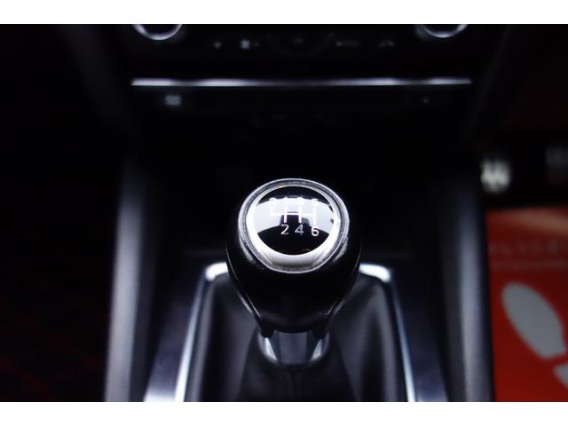 アテンザセダン ＸＤ　１年保証　６ＭＴ　社外マフラー　ＴＥＩＮ車高調　エアクリ　３連メーター　禁煙　純正１９インチアルミ　クルーズコントロール　純正ナビ　ブルーツース　ＤＶＤ再生　フルセグＴＶ　ＥＴＣ　ヘッドアップＤＳＰ（43枚目）