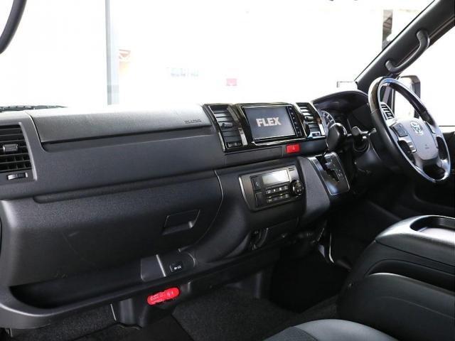 ハイエースバン 　○モデリスタフルエアロ○オリジナル１７インチアルミホイール○グッドイヤーナスカータイヤ○ローダウン１．５インチ○オリジナルＬＥＤテール○ガッツミラーボディ同色○７インチワイドナビ○ＥＴＣ○ＥＴＣＥＴＣ（3枚目）