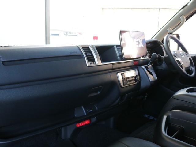 ハイエースワゴン ＧＬ　ロング　○フロントスポイラー○ローダウン○ヨコハマホワイトレタータイヤ○ＬＥＤテール○アルパインビッグＸ○ＥＴＣ２．０○１２．８インチフリップダウン○シートカバー○ゼロワゴンベッドキット○オーバーフェンダー○（46枚目）