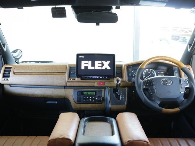 ハイエースバン スーパーＧＬ　ダークプライムＩＩ　○ＲＥクラシック丸目キット○ＴＲＤフルエアロ○リアスポイラー○シートカバー○オリジナル特注・アームレストセット○ベッドキット○ビッグＸ・ＥＴＣ・フリップダウンモニター・連動ドラレコ○ドアミラー自動格納（2枚目）