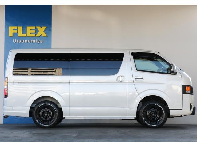 ハイエースバン スーパーＧＬ　ダークプライムＩＩ　○ＲＥクラシック丸目キット○ＴＲＤフルエアロ○リアスポイラー○シートカバー○オリジナル特注・アームレストセット○ベッドキット○ビッグＸ・ＥＴＣ・フリップダウンモニター・連動ドラレコ○ドアミラー自動格納（39枚目）