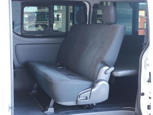 ハイエースバン ロングスーパーGL 〇フロントリップ〇TRDフルエアロ〇ヨコハマタイヤ〇ローダウン2インチ〇LEDテールランプ〇社外ベッドキット〇社外インテリアパネルセット〇アルパイン7インチナビ〇ビルトインETC○ガッツミラーボディ同(19枚目)