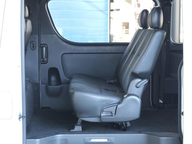 ハイエースバン ロングスーパーGL 〇フロントリップ〇TRDフルエアロ〇ヨコハマタイヤ〇ローダウン2インチ〇LEDテールランプ〇社外ベッドキット〇社外インテリアパネルセット〇アルパイン7インチナビ〇ビルトインETC○ガッツミラーボディ同(60枚目)