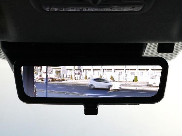 ハイエースワゴン ＧＬ　〇ロＬＥＤテールランプ〇オリジナルフロントリップ〇オーバーフェンダー〇グッドイヤーナスカータイヤ〇アルパイン１１インチナビ〇アルパイン後席モニター〇ＥＴＣ２．０〇オリジナルベッドキット〇シートカバー○（12枚目）