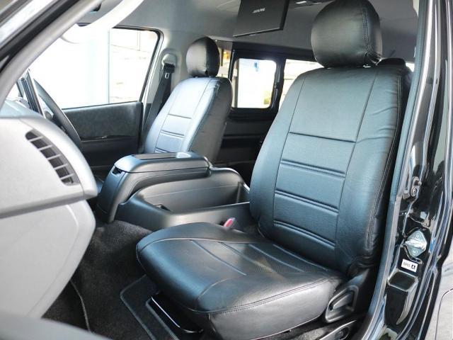 ハイエースワゴン ＧＬ　〇ロＬＥＤテールランプ〇オリジナルフロントリップ〇オーバーフェンダー〇グッドイヤーナスカータイヤ〇アルパイン１１インチナビ〇アルパイン後席モニター〇ＥＴＣ２．０〇オリジナルベッドキット〇シートカバー○（15枚目）