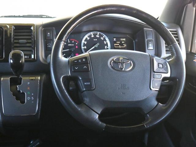 ハイエースバン スーパーＧＬ　ダークプライムＩＩ　○ローダウン２インチ○グッドイヤーナスカータイヤ○オリジナルフロントスポイラー○７インチワイドナビ○ＥＴＣ２．０○フィルム施工○エンジンルームフェリソニ施工○エンジンルームカバー○オリジナルベッドキッ（5枚目）