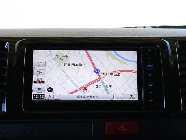 ハイエースバン スーパーＧＬ　ダークプライムＩＩ　○ローダウン２インチ○グッドイヤーナスカータイヤ○オリジナルフロントスポイラー○７インチワイドナビ○ＥＴＣ２．０○フィルム施工○エンジンルームフェリソニ施工○エンジンルームカバー○オリジナルベッドキッ（10枚目）