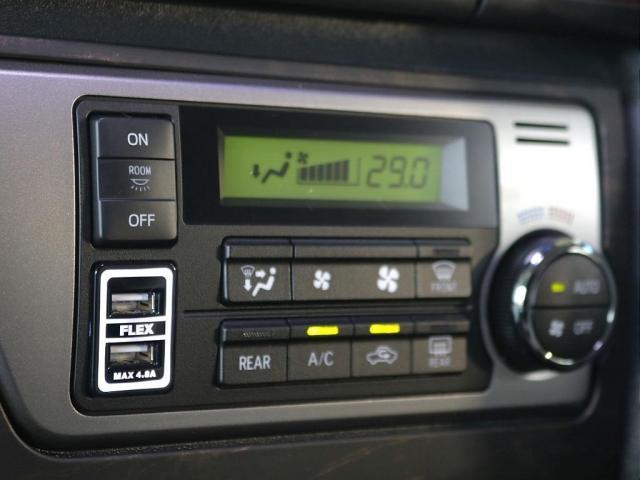 ハイエースバン ロングＧＬ　●フローリング施工●インテリアパネル●オバフェン●グッドイヤーナスカータイヤ●アルパイン１１インチナビ●フリップダウンモニター●ＬＥＤテール●●シートカバー●ＺＥＲＯワゴンベッドキット●フロントリップ（9枚目）