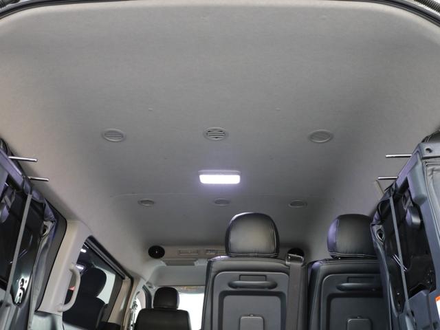 ハイエースバン ロングＧＬ　●フローリング施工●インテリアパネル●オバフェン●グッドイヤーナスカータイヤ●アルパイン１１インチナビ●フリップダウンモニター●ＬＥＤテール●●シートカバー●ＺＥＲＯワゴンベッドキット●フロントリップ（53枚目）