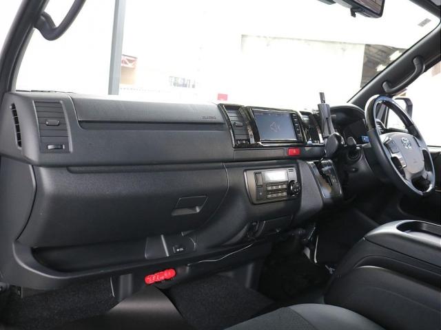 ハイエースバン スーパーＧＬ　ダークプライムＩＩ　オリジナル１６インチアルミホイール・・トーヨーオープンカントリー・オリジナルフリップアップベッドキット・オリジナルフロントリップ・オリジナルＬＥＤテールランプ・クルーズコントロール・ドライブレコーダー（4枚目）