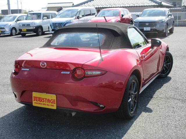 ロードスター Ｓスペシャルパッケージ　オープンカー　ＥＴＣ　ＴＶ　ＬＥＤヘッドランプ　ＡＴ　スマートキー　アイドリングストップ　アルミホイール　盗難防止システム　衝突安全ボディ　ＡＢＳ　ＥＳＣ　エアコン　パワーステアリング（10枚目）