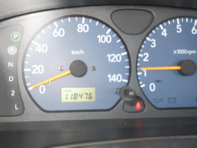 ジムニー ランドベンチャー　４ＷＤ　キーレスエントリー　ＡＴ　ＡＢＳ　ＣＤ　ＭＤ　アルミホイール　衝突安全ボディ　エアコン　パワーウィンドウ（4枚目）