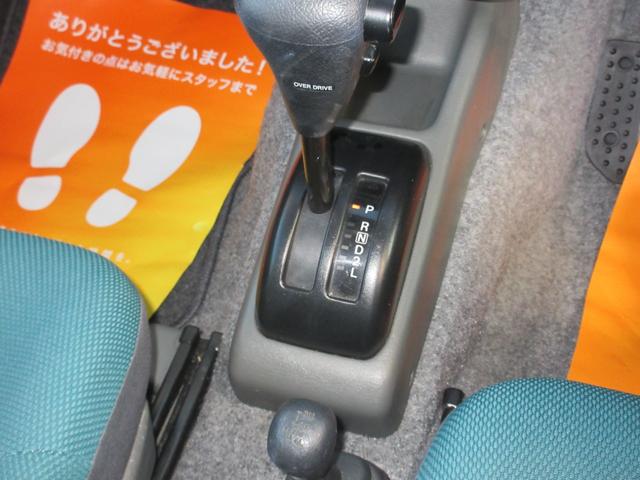 ジムニー ランドベンチャー　４ＷＤ　キーレスエントリー　ＡＴ　ＡＢＳ　ＣＤ　ＭＤ　アルミホイール　衝突安全ボディ　エアコン　パワーウィンドウ（5枚目）