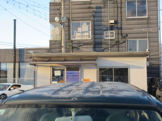 ジムニー ランドベンチャー　４ＷＤ　キーレスエントリー　ＡＴ　ＡＢＳ　ＣＤ　ＭＤ　アルミホイール　衝突安全ボディ　エアコン　パワーウィンドウ（8枚目）