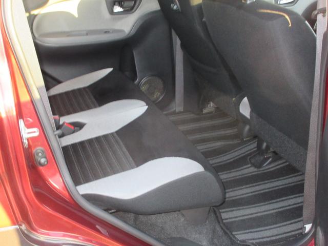 キャスト アクティバＸ　ＳＡＩＩ　ＥＴＣ　衝突被害軽減システム　スマートキー　アイドリングストップ　ベンチシート　ＣＶＴ　盗難防止システム　ＡＢＳ　ＥＳＣ　ＣＤ　ＵＳＢ　衝突安全ボディ　エアコン　パワーステアリング　パワーウィンドウ（8枚目）