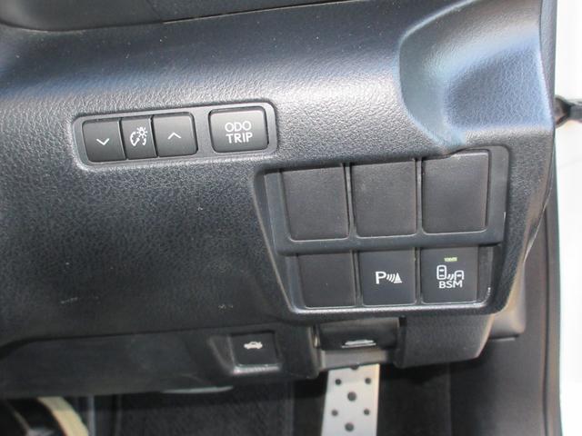 ＩＳ ＩＳ２００ｔ　Ｆスポーツ　ＥＴＣ　クリアランスソナー　オートクルーズコントロール　バックカメラ　ナビ　ＴＶ　アルミホイール　ＨＩＤ　ＡＴ　シートヒーター　スマートキー　アイドリングストップ　盗難防止システム　パワーシート　ＣＤ（9枚目）