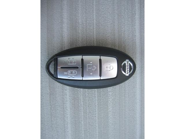 セレナ 20G 走行53600キロ 純正ナビ Bカメラ 両側パワースライドドア フリップダウンモニター クルーズコントロール Pスタート スマートキー Aエアコン フォグ I-STOP 純正AW ETC 禁煙車(39枚目)