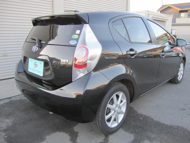 アクア Ｇブラックソフトレザーセレクション　純正ナビ　Ｂカメラ　スマートキー２個　Ａエアコン　Ｐスタート　アイドリングストップ　ソフトレザーシート　ドラレコ前後　ＢＴ接続　革巻きステアリング　純正ＡＷ　ＥＴＣ　禁煙車（14枚目）