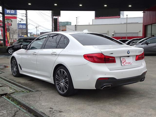 ５シリーズ ５４０ｉ　ｘＤｒｉｖｅ　Ｍスポーツ　直烈６気筒　３０００ｃｃ　ツインターボ　４ＷＤ車　黒革シート　パーキングアシストプラス　Ｍスポーツサスペンション　Ｍスポーツブレーキ　前席パワーシート　シートヒーター（9枚目）