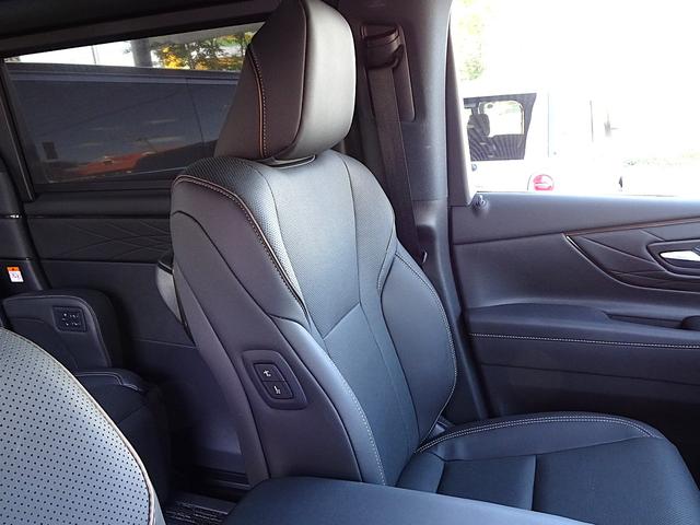 アルファードハイブリッド Z 左右独立ムーンルーフ セーフティセンス ブラインドスポットモニター ユニバーサスステップパーキングサポートブレーキ パノラミックビューモニター 両側電動スライドドア 3眼LEDヘッドランプ(27枚目)