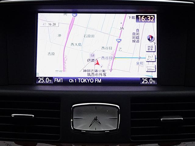 フーガ ２５０ＧＴ　Ａパッケージ　アラウンドビューモニター　インテリジェントキー　ＬＥＤヘッドランプ　クルーズコントロール　トランクフードオートクローザー　カーウィングスナビゲーション　オートエアコン　オートライト　前２席パワーシート（13枚目）