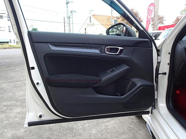 シビック タイプＲ　タイプＲ（４名）　ホンダセンシング　ドライブモードスイッチ　＋Ｒモードスイッチ　フルＬＥＤヘッドランプ　グロスブラックリアスポイラー　１９インチＡＷ　スマートキー　ホンダコネクトディスプレイ（36枚目）