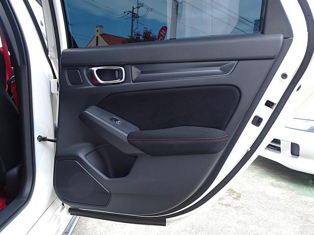 シビック タイプＲ　タイプＲ（４名）　ホンダセンシング　ドライブモードスイッチ　＋Ｒモードスイッチ　フルＬＥＤヘッドランプ　グロスブラックリアスポイラー　１９インチＡＷ　スマートキー　ホンダコネクトディスプレイ（39枚目）