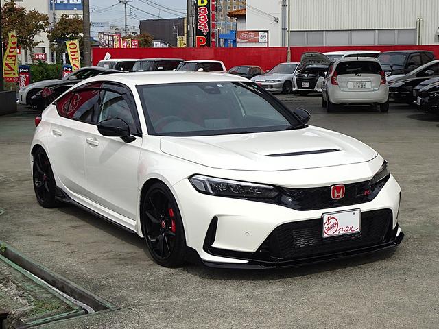 シビック タイプＲ　タイプＲ（４名）　ホンダセンシング　ドライブモードスイッチ　＋Ｒモードスイッチ　フルＬＥＤヘッドランプ　グロスブラックリアスポイラー　１９インチＡＷ　スマートキー　ホンダコネクトディスプレイ（54枚目）