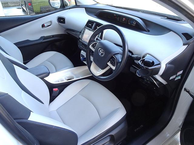 プリウス Aツーリングセレクション セーフティセンスP ブラインドスポットモニター インテリジェントクリアランスソナー LEDヘッドランプ バックカメラ モデリスタエアロ ヘッドアップディスプレイ 9型SDナビ DSZT-YC4T(24枚目)