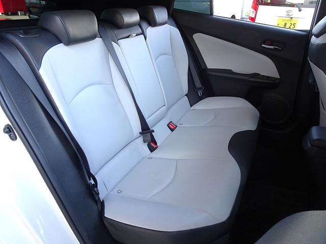 プリウス Aツーリングセレクション セーフティセンスP ブラインドスポットモニター インテリジェントクリアランスソナー LEDヘッドランプ バックカメラ モデリスタエアロ ヘッドアップディスプレイ 9型SDナビ DSZT-YC4T(26枚目)