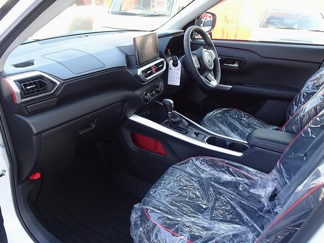 ライズ Ｚ　２トーンカラー　パノラマビューパッケージ　９インチディスプレイオーディオ　地デジＴＶ　外部入力ＵＳＢ端子　ＨＤＭＩ端子　ブラインドスポットモニター（19枚目）