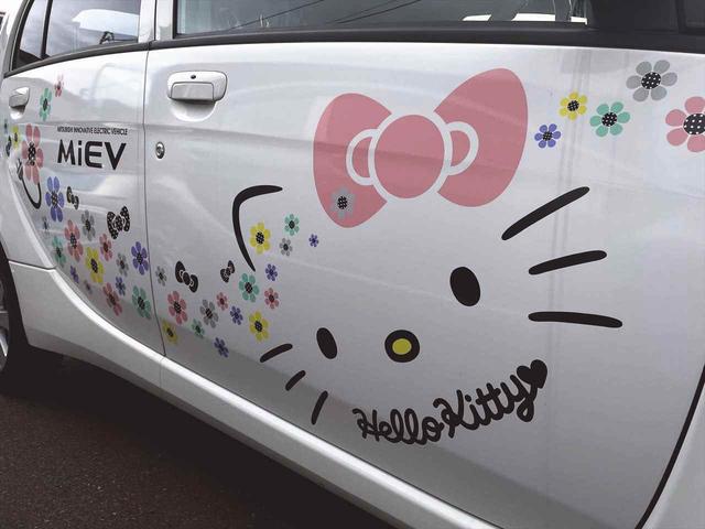 アイミーブ 　ハローキテイ　フラワーシャワー（4枚目）