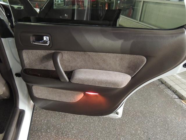 セドリック ブロアム 社外ナビ 地デジ ETC パワーシート(28枚目)