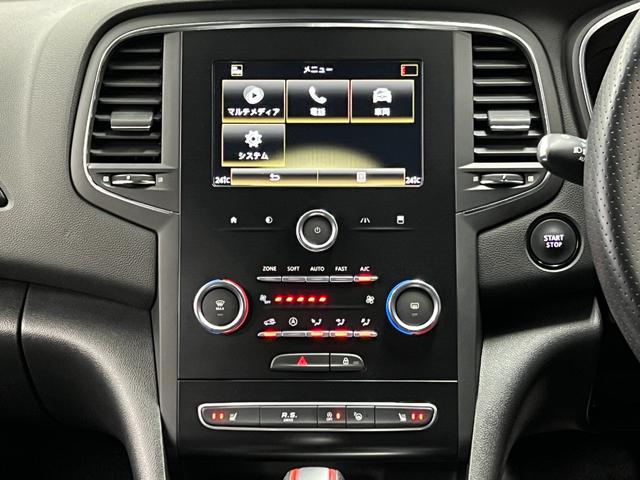 メガーヌ ルノー　スポール　純正タッチスクリーンオーディオ　ＣａｒＰｌａｙ　ＢＴ＆ＵＳＢ　ＥＴＣ２．０　レーダークルーズ　車線逸脱　衝突軽減　ＢＳＭ　Ｂｒｅｍｂｏ赤キャリパー　ＬＥＤオートライト　純正１９ＡＷ　ＲＳドライブ（24枚目）