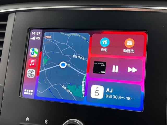 ルノー　スポール　純正タッチスクリーンオーディオ　ＣａｒＰｌａｙ　ＢＴ＆ＵＳＢ　ＥＴＣ２．０　レーダークルーズ　車線逸脱　衝突軽減　ＢＳＭ　Ｂｒｅｍｂｏ赤キャリパー　ＬＥＤオートライト　純正１９ＡＷ　ＲＳドライブ(39枚目)