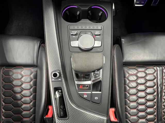 ＲＳ５ ベースグレード　セラミックブレーキ　ＲＳスポーツＥＸＴ　ＲＳデザインＰＫＧ　純正２０ＡＷ　マトリクスＬＥＤ　バーチャルＣＰ　Ｂ＆Ｏ　ファインナッパ革　林檎カープレイ　Ｂカメ　ＡＤＰクルーズ　ＥＴＣ２．０　禁煙　記録簿（33枚目）