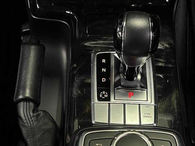 Ｇクラス Ｇ３５０　ブルーテック　ロング　ラグジュアリーＰＫＧ　距離無制限１年保証　ＳＲ　黒革　前後席ヒーター　ディストロニック＋　ＢＳＭ　純正ナビ　ＤＴＶ　ＢＴ＆ＵＳＢ　ＥＴＣ２．０　ＨＩＤオートライト＆ＬＥＤフォグ　純正１８ＡＷ（34枚目）