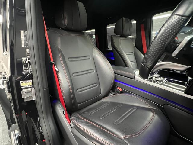 Ｇクラス Ｇ３５０ｄ　ＡＭＧライン　ラグジュアリー＆レーダーセーフティＰＫＧ　アダプティブダンピング　電動ステップ　マルチビームＬＥＤ　３６０カメラ　赤ステッチ黒革　純正ナビ　林檎カープレイ　ＤＴＶ　純正２０ＡＷ　２３年製ピレリ装着（22枚目）