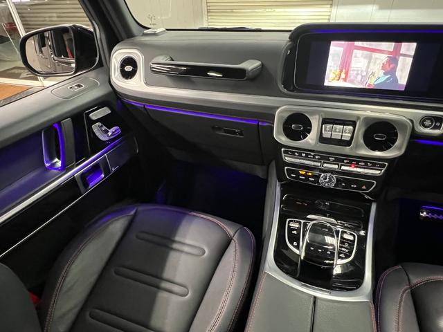 Ｇクラス Ｇ３５０ｄ　ＡＭＧライン　ラグジュアリー＆レーダーセーフティＰＫＧ　アダプティブダンピング　電動ステップ　マルチビームＬＥＤ　３６０カメラ　赤ステッチ黒革　純正ナビ　林檎カープレイ　ＤＴＶ　純正２０ＡＷ　２３年製ピレリ装着（31枚目）