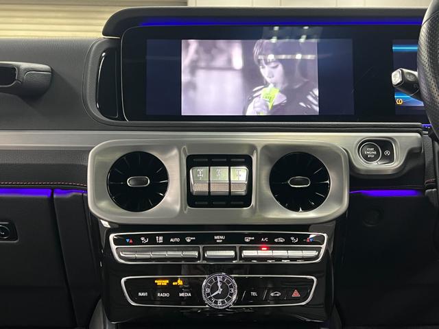 Ｇクラス Ｇ３５０ｄ　ＡＭＧライン　ラグジュアリー＆レーダーセーフティＰＫＧ　アダプティブダンピング　電動ステップ　マルチビームＬＥＤ　３６０カメラ　赤ステッチ黒革　純正ナビ　林檎カープレイ　ＤＴＶ　純正２０ＡＷ　２３年製ピレリ装着（33枚目）