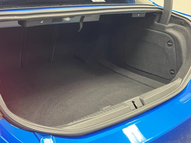 ジュリア ヴェローチェ　距離無制限１年保証　黒革　Ｓヒーター　林檎カープレイ＆アンドロイドオート　Ｈａｒｍａｎ＆Ｋａｒｄｏｎ　純正１８ＡＷ　レーダークルーズ　Ｂカメラ　衝突軽減＆車線保持＆死角補助　ソナー　純正ドラレコ　禁煙（14枚目）