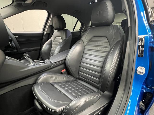 ジュリア ヴェローチェ　距離無制限１年保証　黒革　Ｓヒーター　林檎カープレイ＆アンドロイドオート　Ｈａｒｍａｎ＆Ｋａｒｄｏｎ　純正１８ＡＷ　レーダークルーズ　Ｂカメラ　衝突軽減＆車線保持＆死角補助　ソナー　純正ドラレコ　禁煙（20枚目）