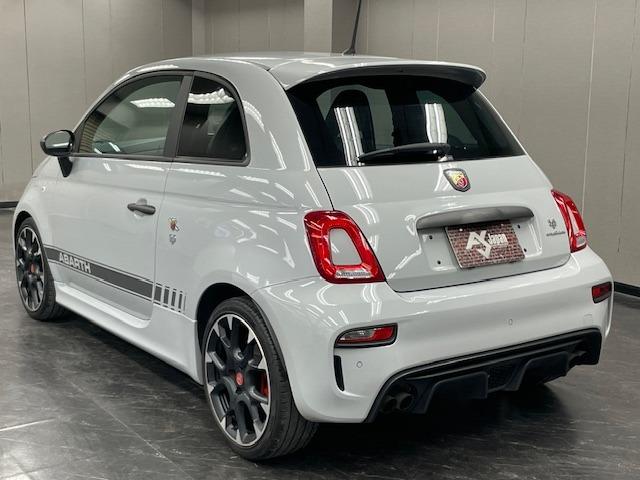 アバルト595 コンペティツィオーネ 5MT 後期 右ハンドル 距離無制限1年保証 純正ディスプレイオーディオ Bluetooth Brembo赤キャリパー レコモン アルカンターラコンビシート 純正17AW ETC Rソナー 禁煙車(10枚目)