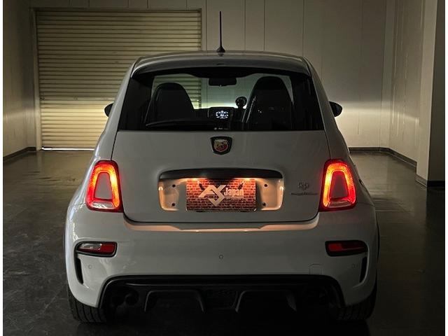 アバルト595 コンペティツィオーネ 5MT 後期 右ハンドル 距離無制限1年保証 純正ディスプレイオーディオ Bluetooth Brembo赤キャリパー レコモン アルカンターラコンビシート 純正17AW ETC Rソナー 禁煙車(18枚目)